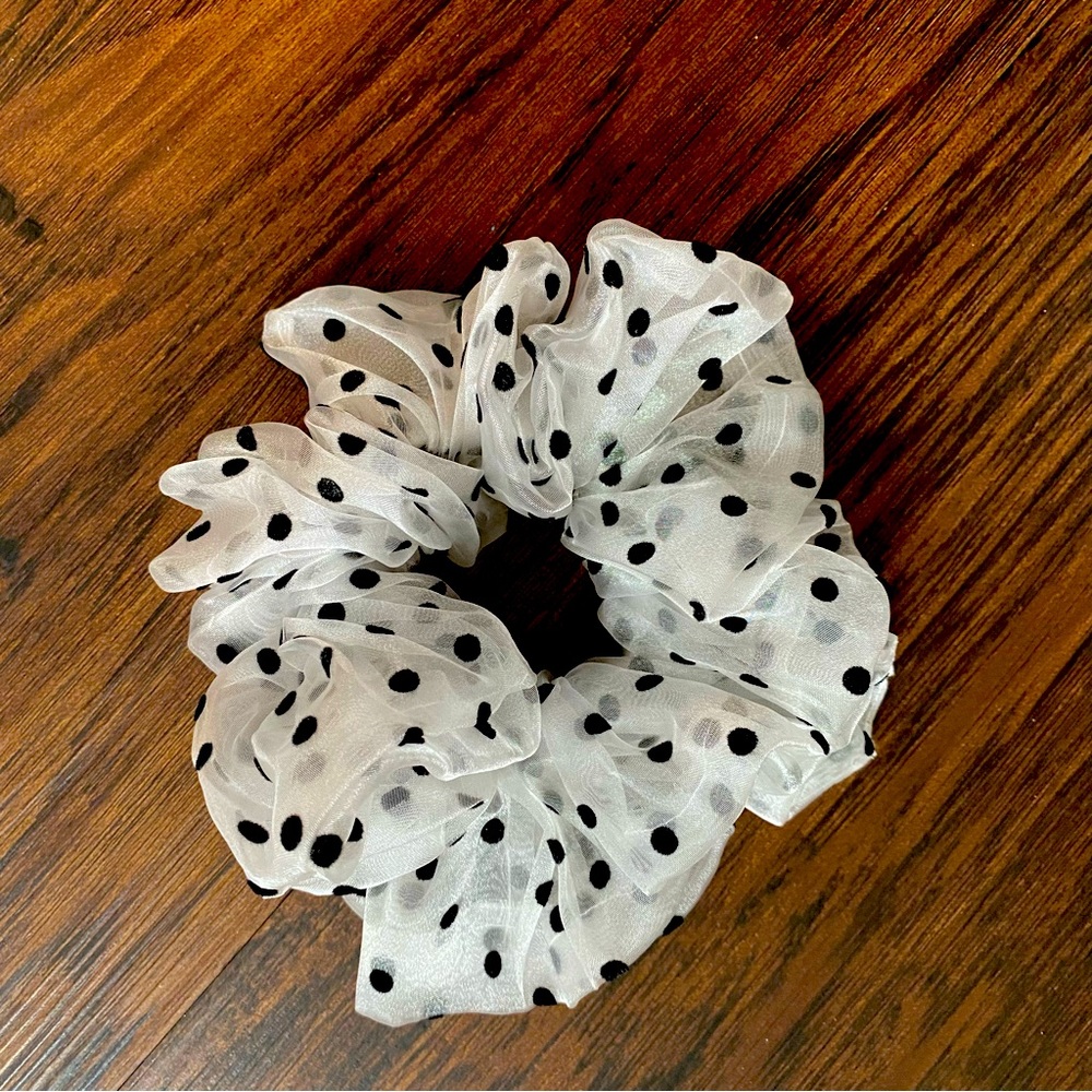 Polka Dot Scrunchie